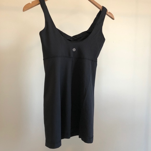 Black Lululemon Tank - Picture 5 of 6